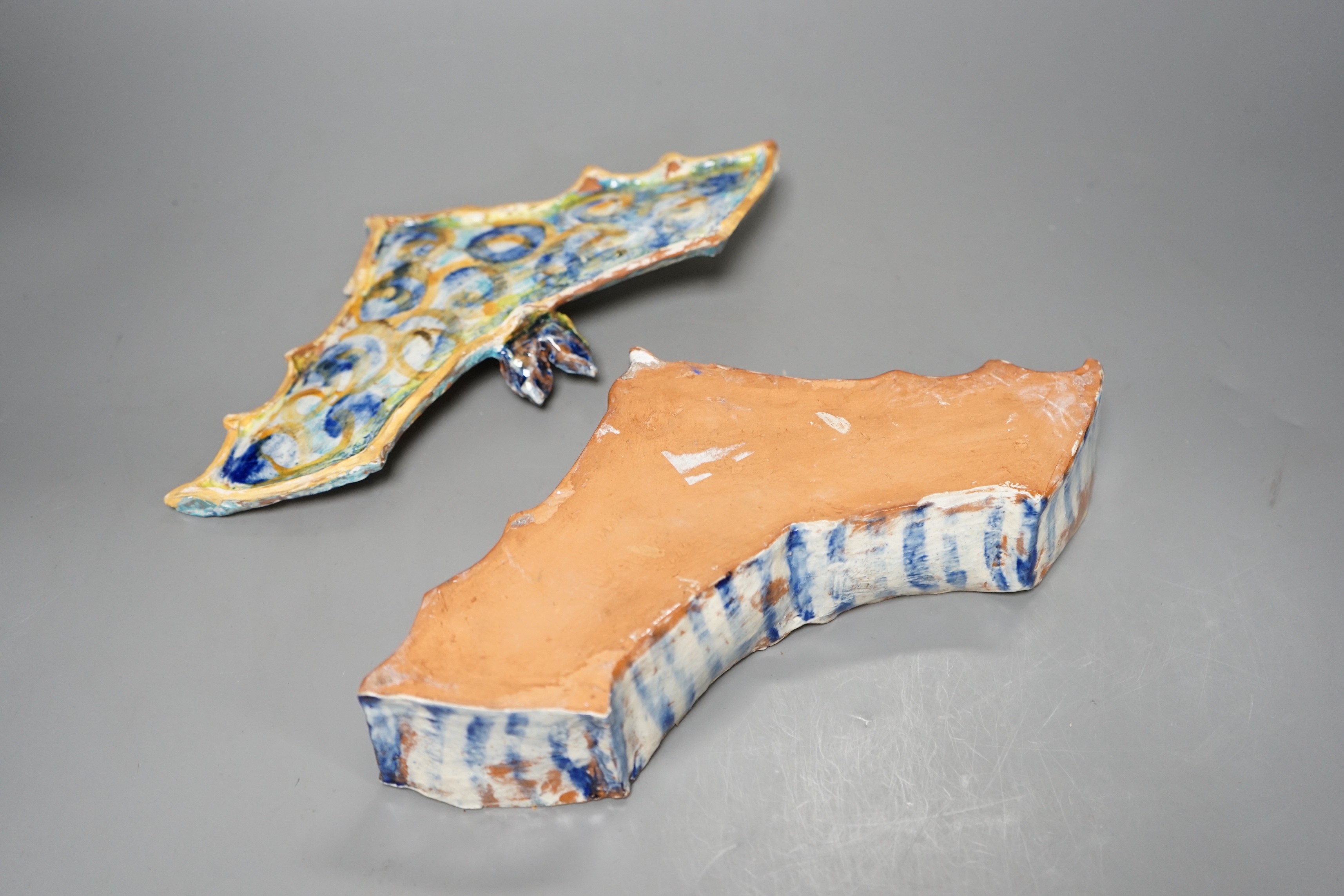 Ann Stokes (1922-2014), a bat shaped pottery box and cover, 29cm wide